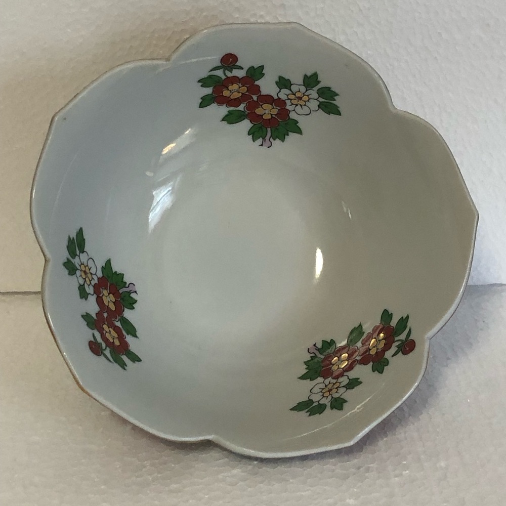 Imari Lotus Japan Porcelain Bowl 24k Gold Trim